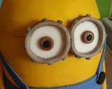 Vickys Minion Bob Cake (Decorating Idea) recipe step 40 photo