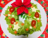 Foto del paso 3 de la receta: Ensalada navideña con vegetales en forma de corona