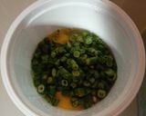 Foto langkah ke 2 dari resep Omelette kacang panjang.