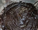 Foto langkah ke 1 dari resep 12/26. triple Chocolate Chiffon Cake.
