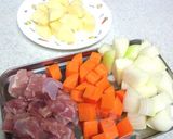 A picture of step 1 of A Nostalgic Lunch Menu [Curry Stew].