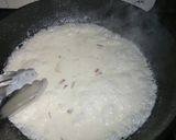 A picture of step 6 of Sublime Pasta with Garlic, Bacon and Heavy Cream.