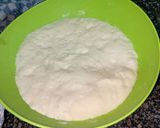 Foto del passaggio 3 della ricetta Pizza fatta in casa: buona come in pizzeria!