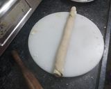 A picture of step 3 of Besan masala stuffed mini paratha with cashew makhana curry.