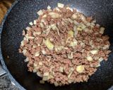 A picture of step 5 of Cantonese Style Beef Rice Bowl.