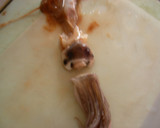 A picture of step 6 of For Beginners - How to Prepare a Squid.