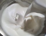 Foto langkah ke 4 dari resep Cheese Chiffon Cake.