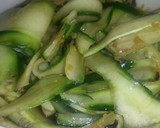 A picture of step 5 of Japanese Cucumber Salad.