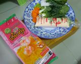 รูปขั้นตอนการทำที่ 1 ของ เกี๊ยวกุ้งน้ำเต้าหู้ไข่ไก่สับ
