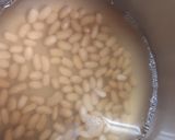 Foto del paso 1 de la receta: Potaje de alubias con bacalao desmigado y espinacas