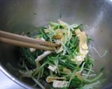 A picture of step 6 of Boiled Mizuna Greens and Fried Tofu.