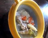 A picture of step 6 of Chicken clear soup.