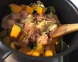 Kabocha soboroni- kabocha in ginger meat sauce recipe step 3 photo