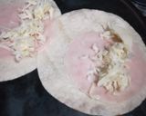 Foto del paso 3 de la receta: Quesadillas con tortillas de harina
