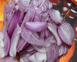 A picture of step 1 of Chili Mince (Harri mirch Qeema).