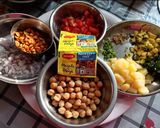 A picture of step 2 of Maggi Masala Chole Chaat.