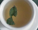 Foto del paso 2 de la receta: Té de menta, cardamomo y miel para disfrutar del frío