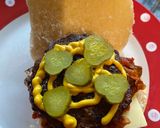 A picture of step 7 of Boerewors Burgers.