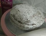 A picture of step 12 of Golden painted choc cake design.....