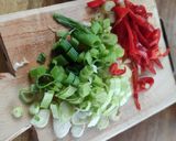Foto langkah ke 3 dari resep Nasi bakar ayam kemangi.