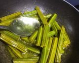 A picture of step 3 of Drumstick besan curry.