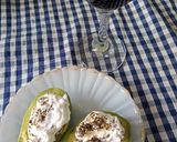Foto del paso 1 de la receta: Aguacates 🥑 rellenos de queso crema de kéfir 🥛
