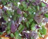 A picture of step 3 of Veg pizza.