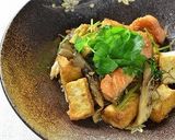 A picture of step 8 of Sauted Autumn Salmon, Mushrooms and Atsu-age Tofu with Soy Sauce.