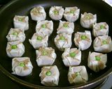 A picture of step 3 of Easy Siumai in a Frying Pan.