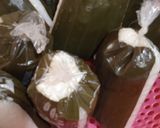 Foto langkah ke 5 dari resep Lontong plastik daun pisang.
