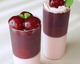 A picture of step 10 of Grape (Kyoho) Jelly & Mousse Dessert.