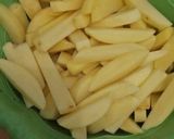 Foto langkah ke 1 dari resep Kentang goreng simpel.