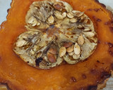 Foto del paso 1 de la receta: Magdalenas de yogurt griego, calabaza y chocolate blanco 🎃 🍫