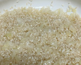 Foto del paso 2 de la receta: Risotto al vino blanco con queso