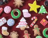 A picture of step 7 of Christmas Ornament Cookies.