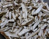 Hình bước làm 1 của món Khoai lang khô ngào đường (khoai lang xéo)
