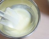 A picture of step 8 of Blueberry Cheese Mousse.