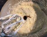 Une image de l'étape 5 de Cheesecake aux bananes et praliné beurre salé.