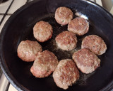 Foto del paso 3 de la receta: Albóndigas con puré de Bigote Cocina