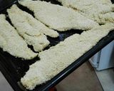 Foto del paso 5 de la receta: Merluza apanada al horno