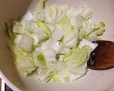 A picture of step 4 of "Shrimp" in Chili Sauce with Atsuage and Chinese Cabbage.