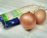 Foto langkah ke 1 dari resep Sup telur enoki.