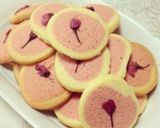 A picture of step 11 of Spring Scenery Sakura Cookies.