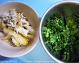 A picture of step 1 of Mixed Rice with Salted Mackerel and Chrysanthemum Greens.