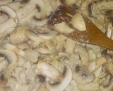 Foto del paso 6 de la receta: Pollo 🍗 a la crema con champiñones 🍄🍄