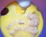 Foto langkah ke 2 dari resep Banana Raisin Muffin.