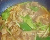 รูปขั้นตอนการทำที่ 1 ของ แกงคั่วพริกแกงใต้สะโพกไก่,โคนหน่อไม้ฝรั่ง - คีโต