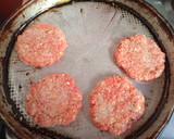 Foto del paso 5 de la receta: HAMBURGUESAS DE CERDO 🐖 🐷 🐽 🐖