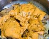 A picture of step 6 of Peri peri sauce with tomato.