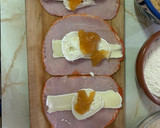 Foto del paso 1 de la receta: Lomo adobado relleno de queso brie, queso de Cabra y mermelada de albaricoque casera